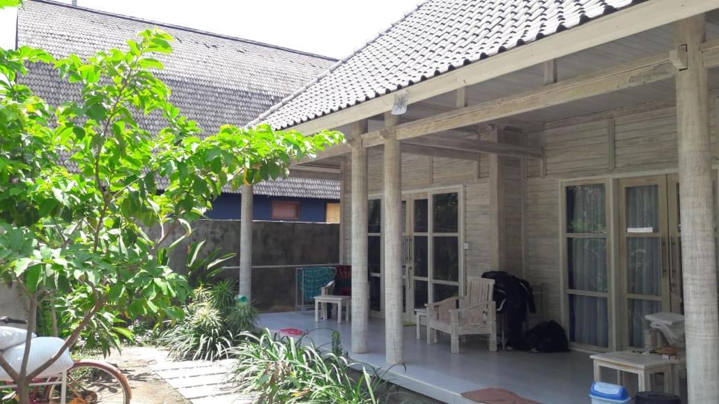 Vista Huts Lembongan Hotel Exterior foto